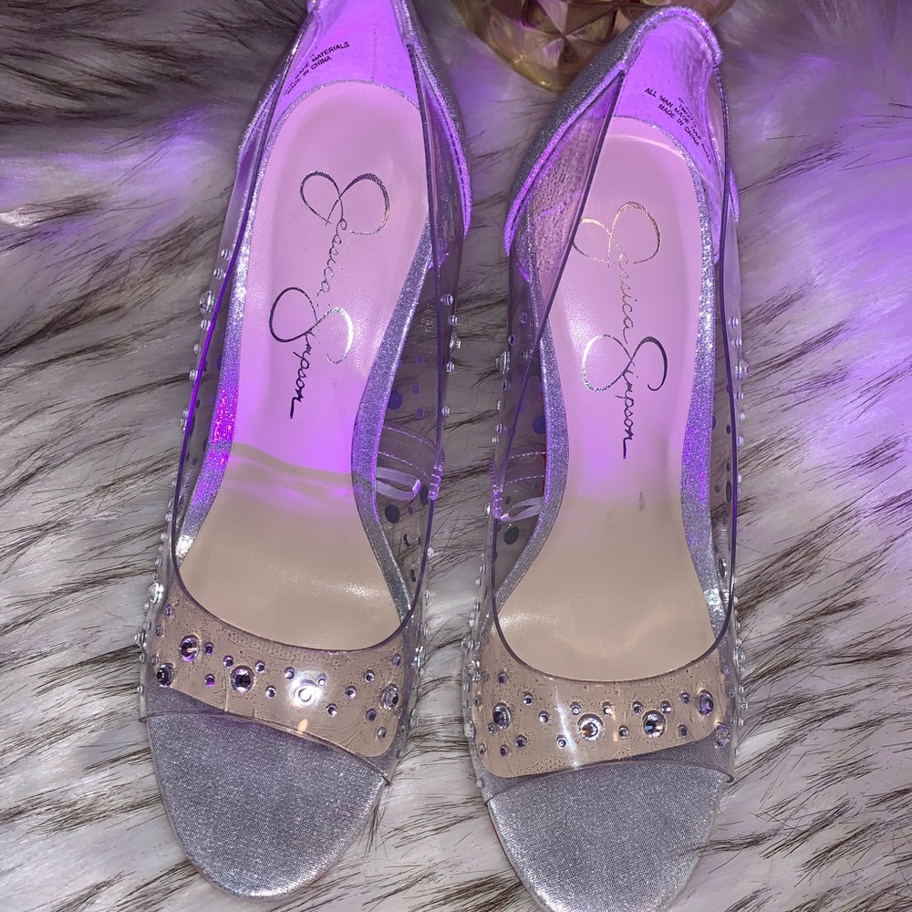 Rhinestone Cinderella heels 👠